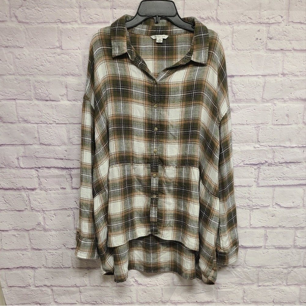 American‎ Eagle Plaid Button-Up Long Sleeve Shirt